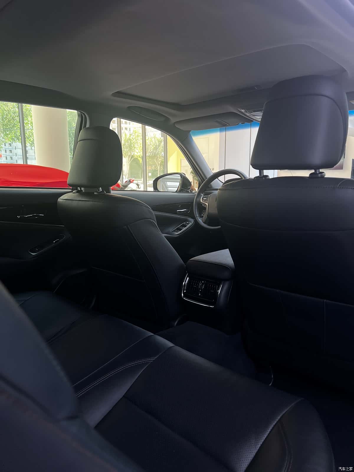 Toyota Crown, 2016 19