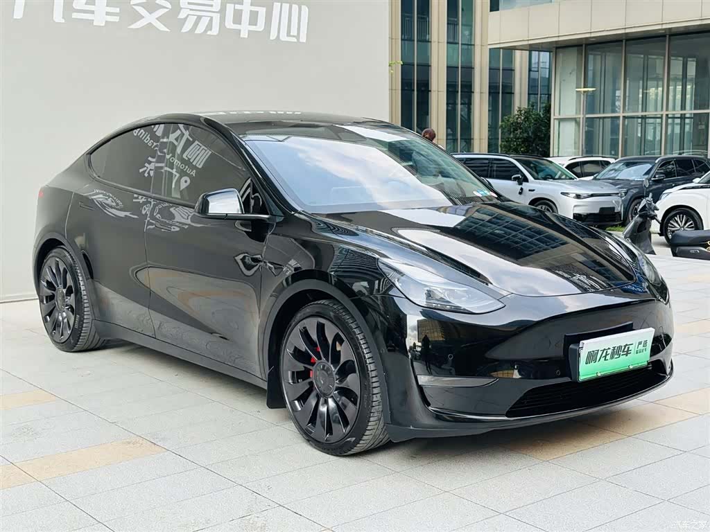 Tesla Model Y, 2024 3