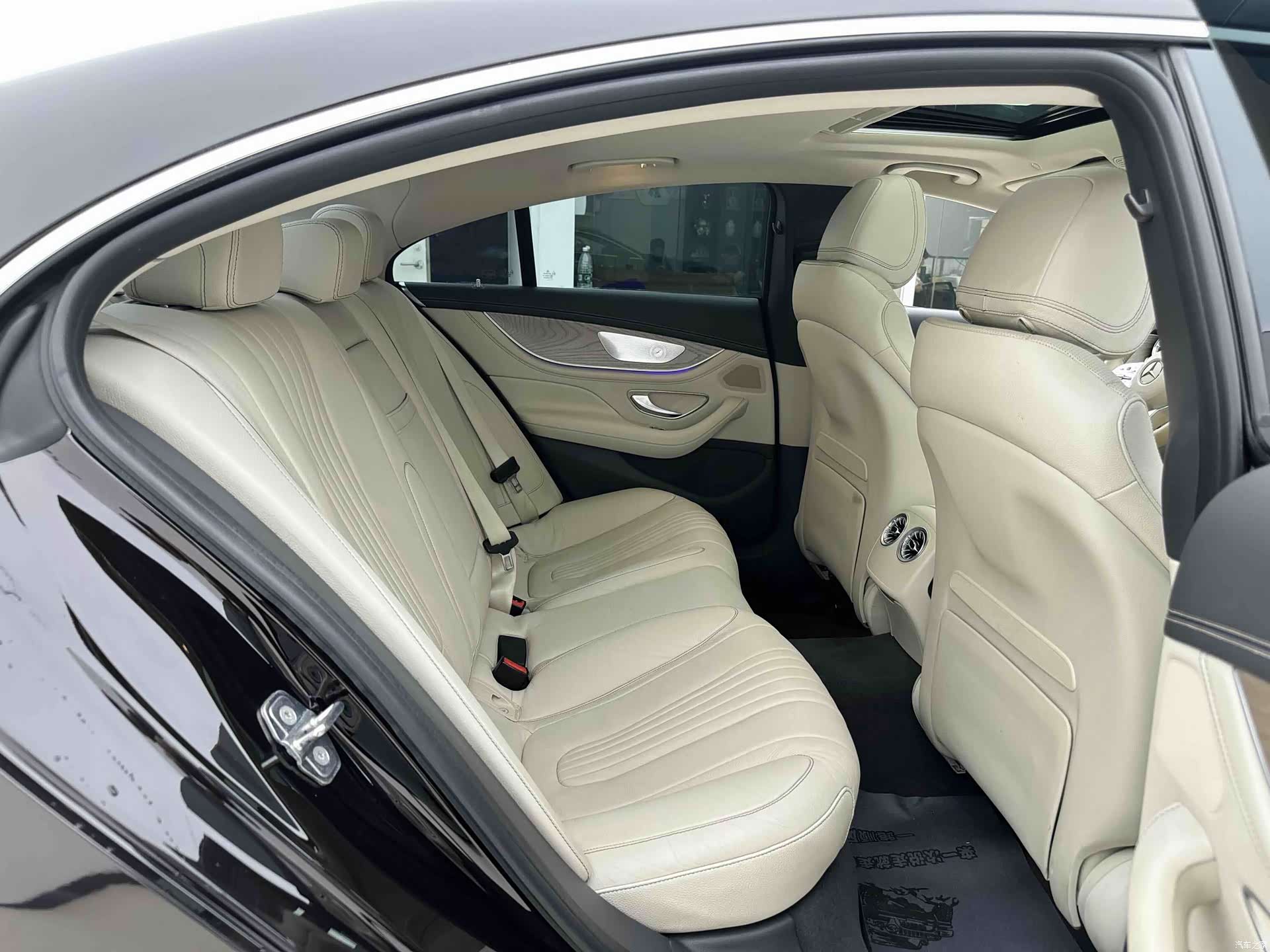 Mercedes-Benz CLS, 2018 8