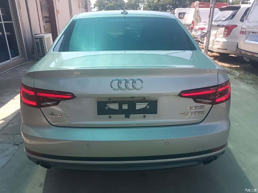 Audi A4L, 2018 6