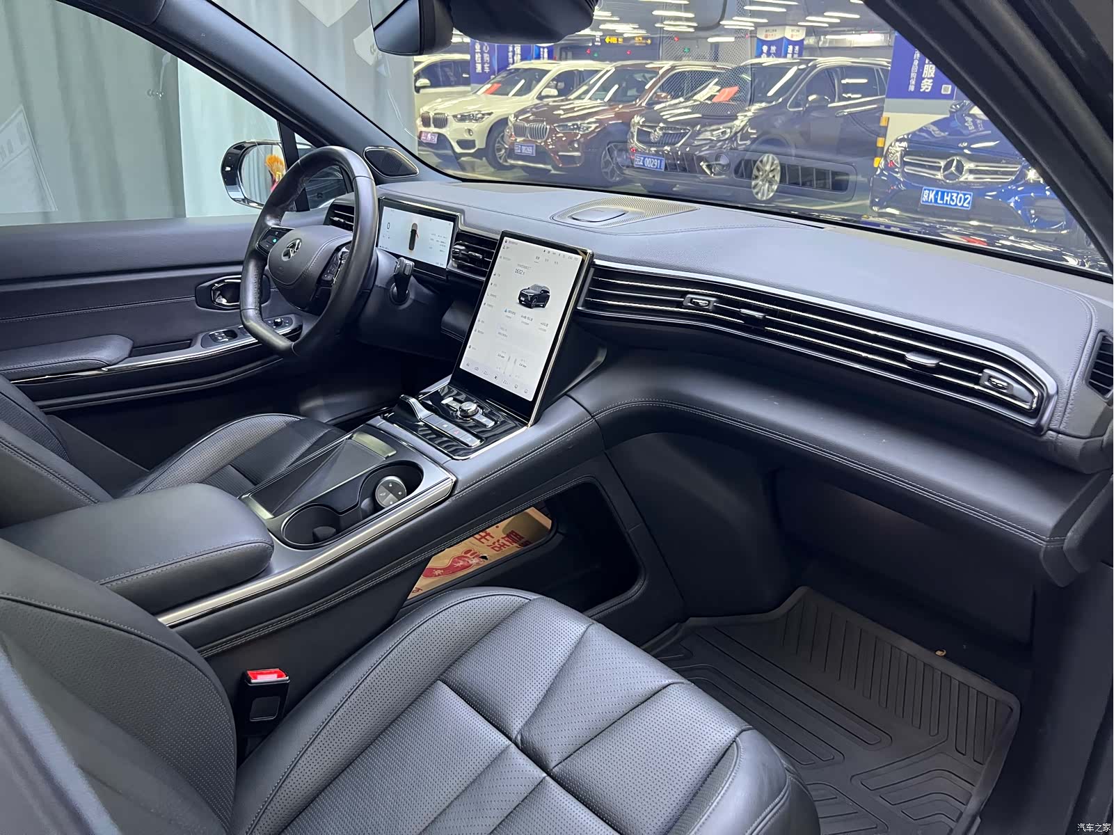 NIO ES8, 2022 12