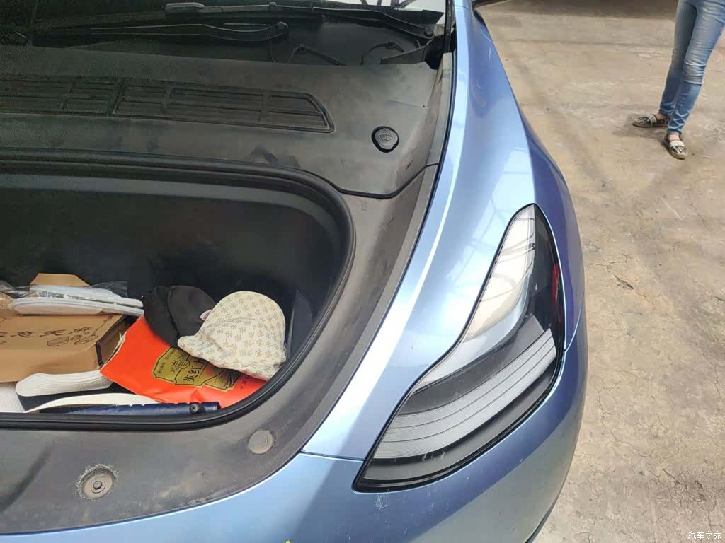 Tesla Model Y, 2022 22