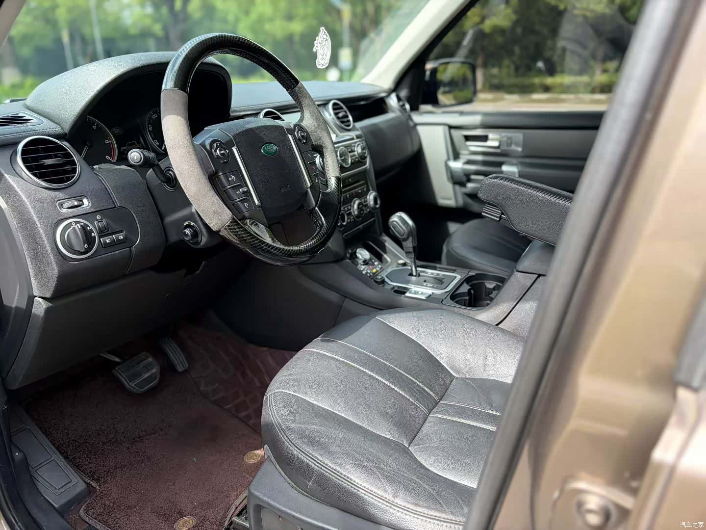 Land Rover Discovery, 2011 3