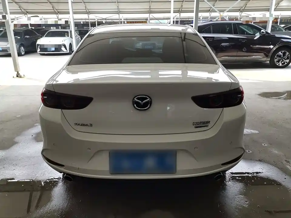 Mazda 3 Angkesaila
