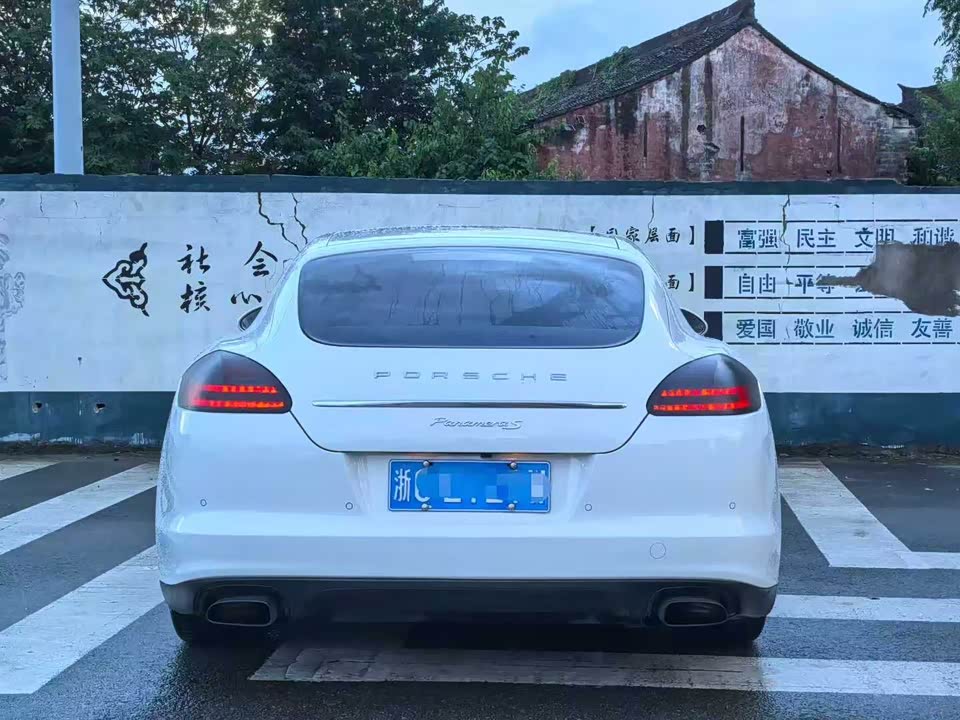 Porsche Panamera
