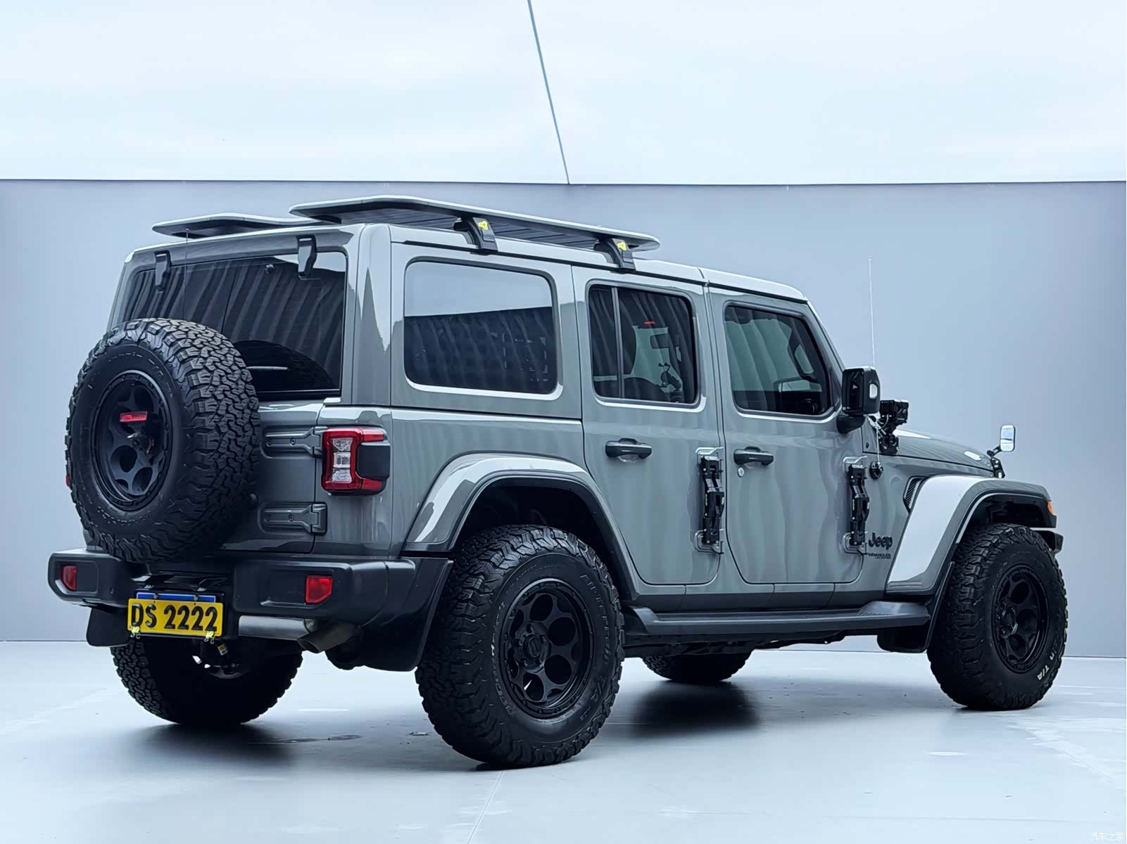 Jeep Wrangler, 2022 12