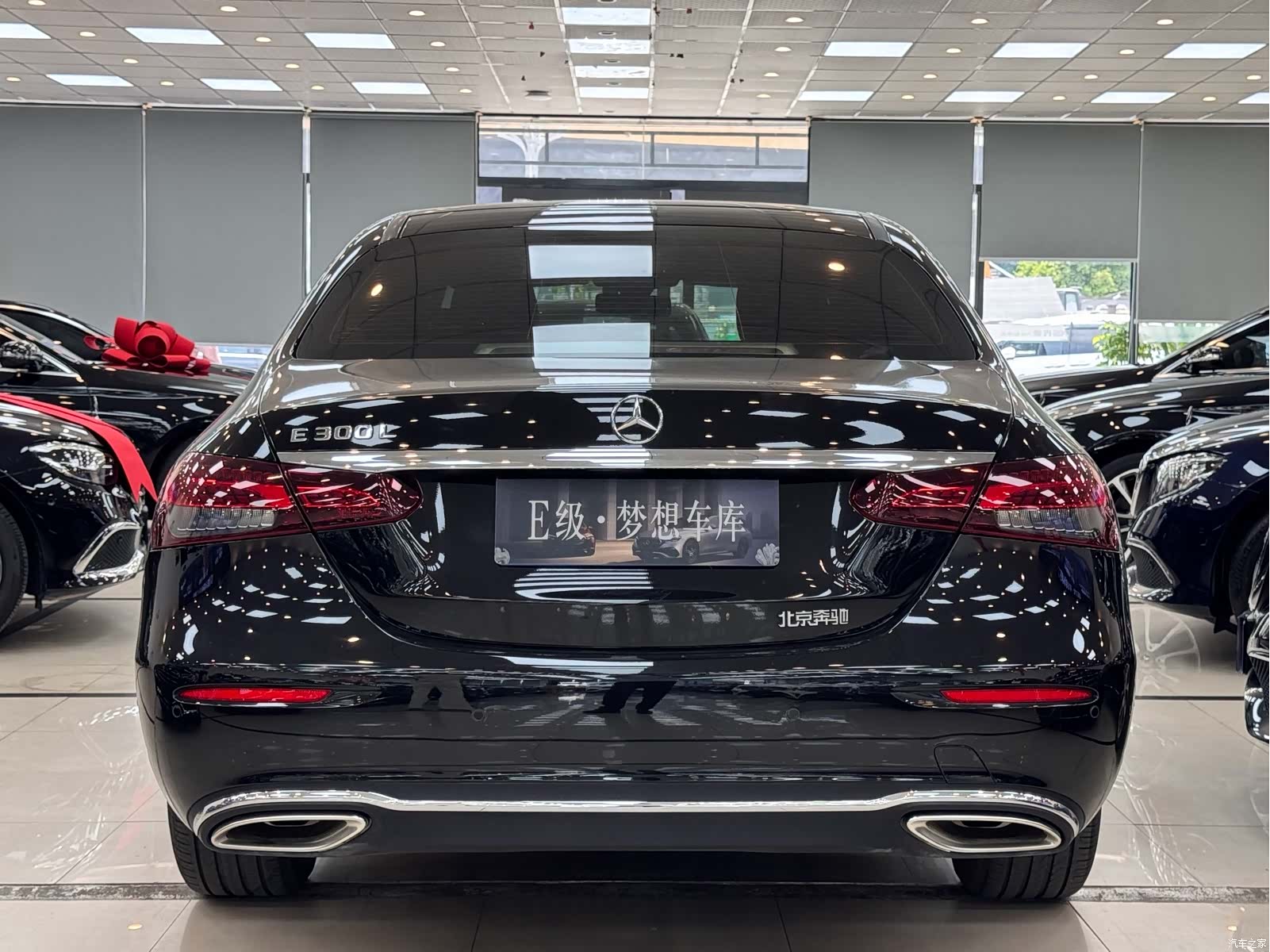 Mercedes-Benz E-Class, 2023 4