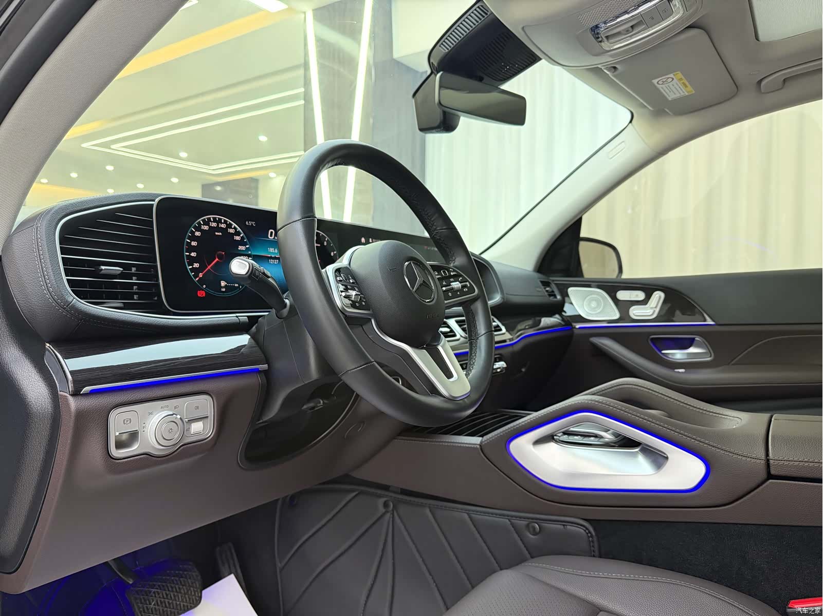 Mercedes-Benz GLE, 2023 все фото