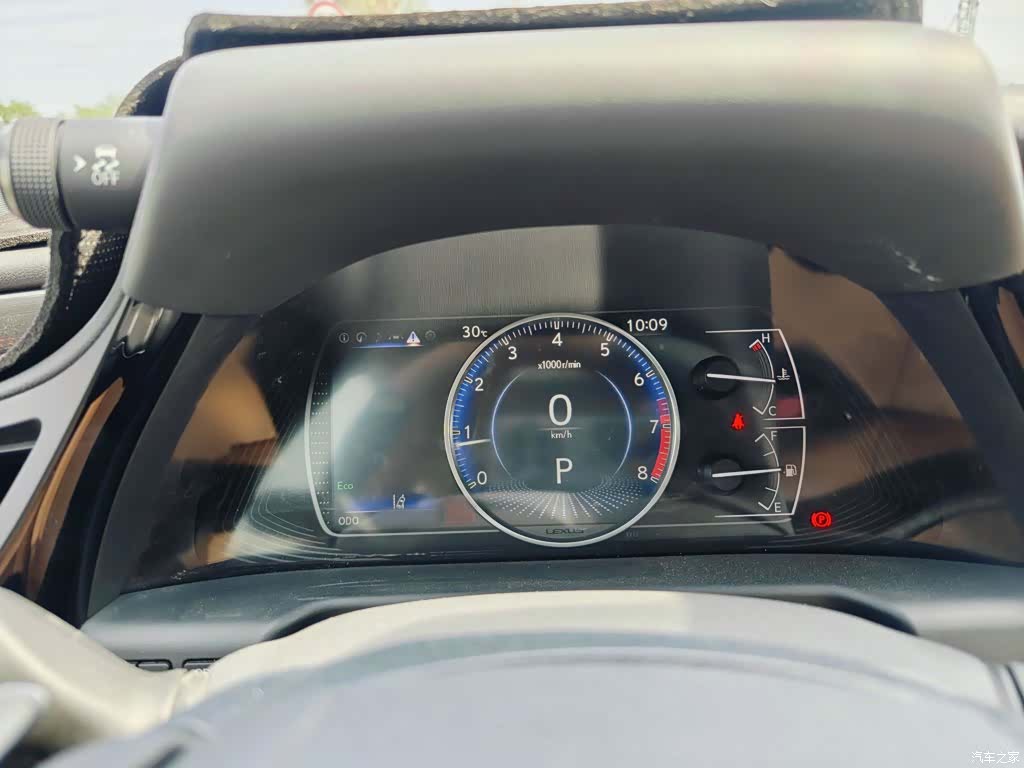 Lexus ES, 2024 9