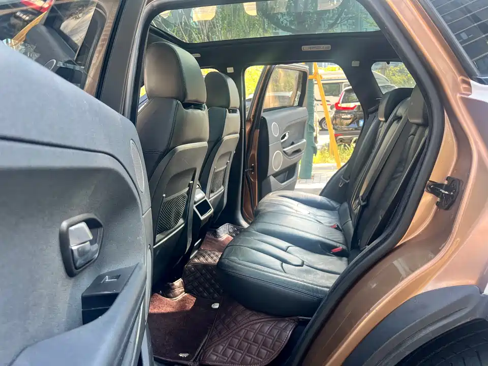 Land Rover Range Rover Aurora