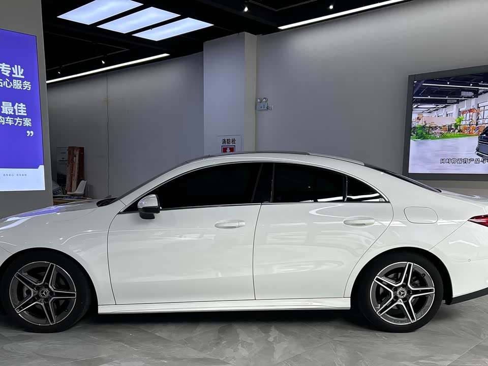 Mercedes-Benz CLA