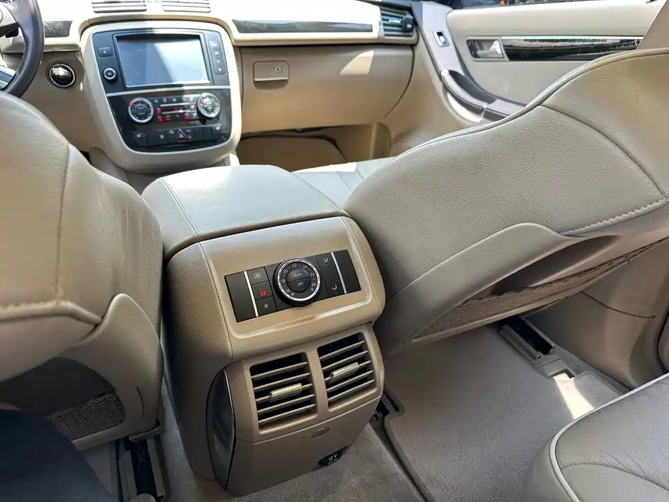 Mercedes-Benz R-class