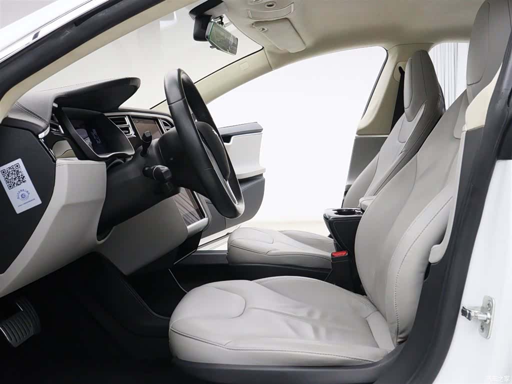 Tesla Model S, 2015 2