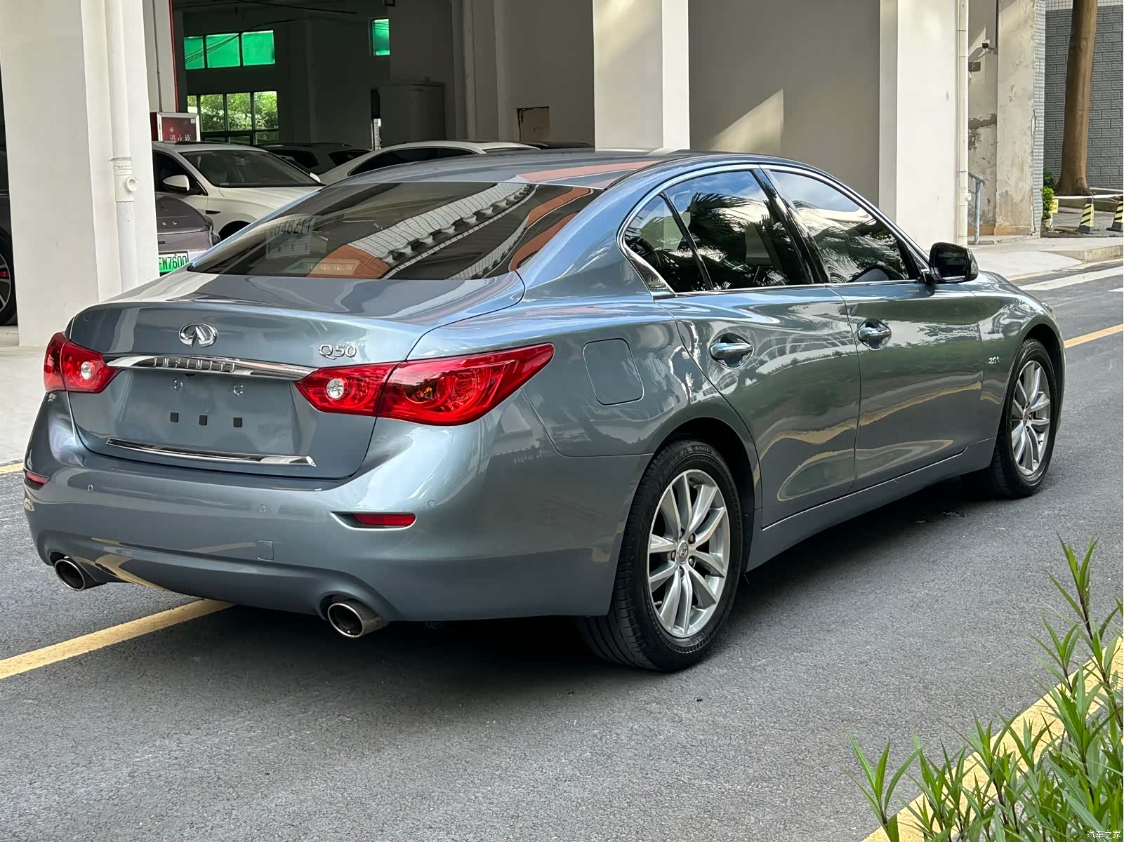 Infiniti Q50, 2014 7