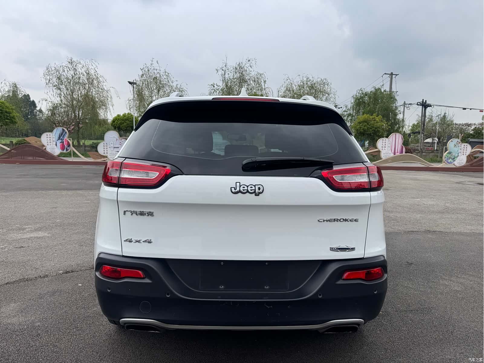 Jeep Cherokee, 2016 6