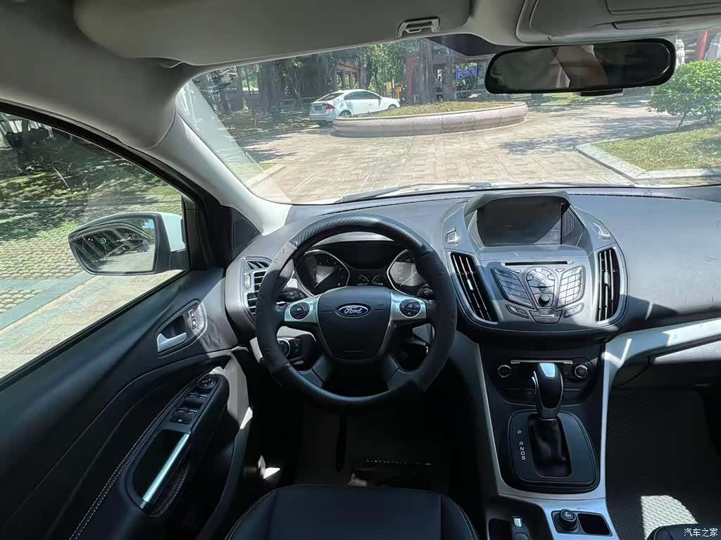 Ford Kuga, 2016 9