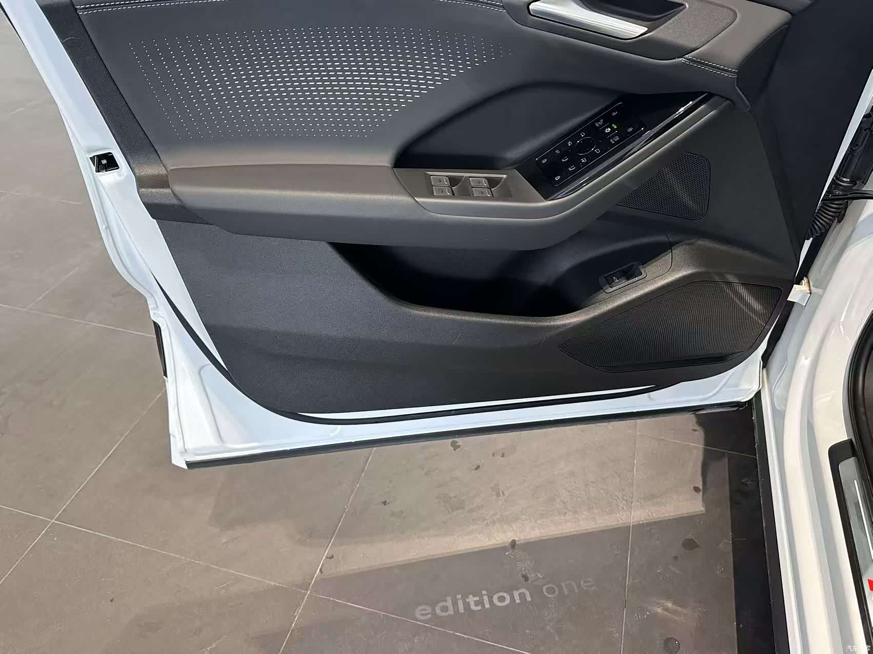 Audi e-tron, 2025 10