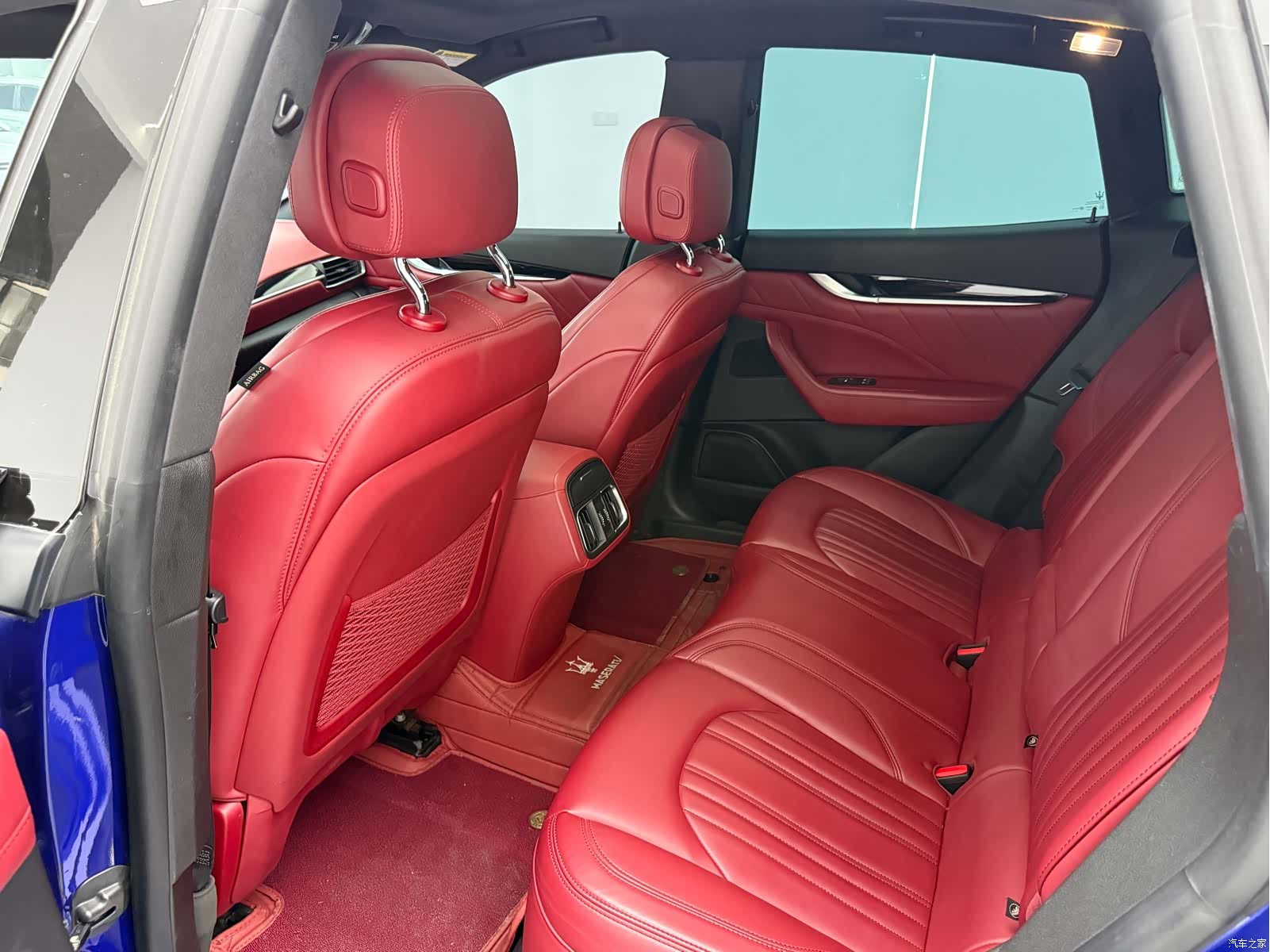 Maserati Levante, 2020 10