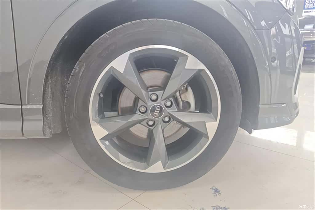 Audi Q3, 2023 6