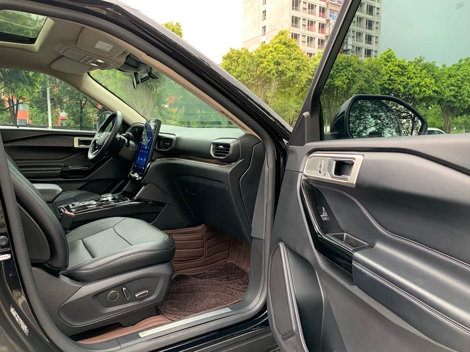 Ford Explorer Ford Explorer