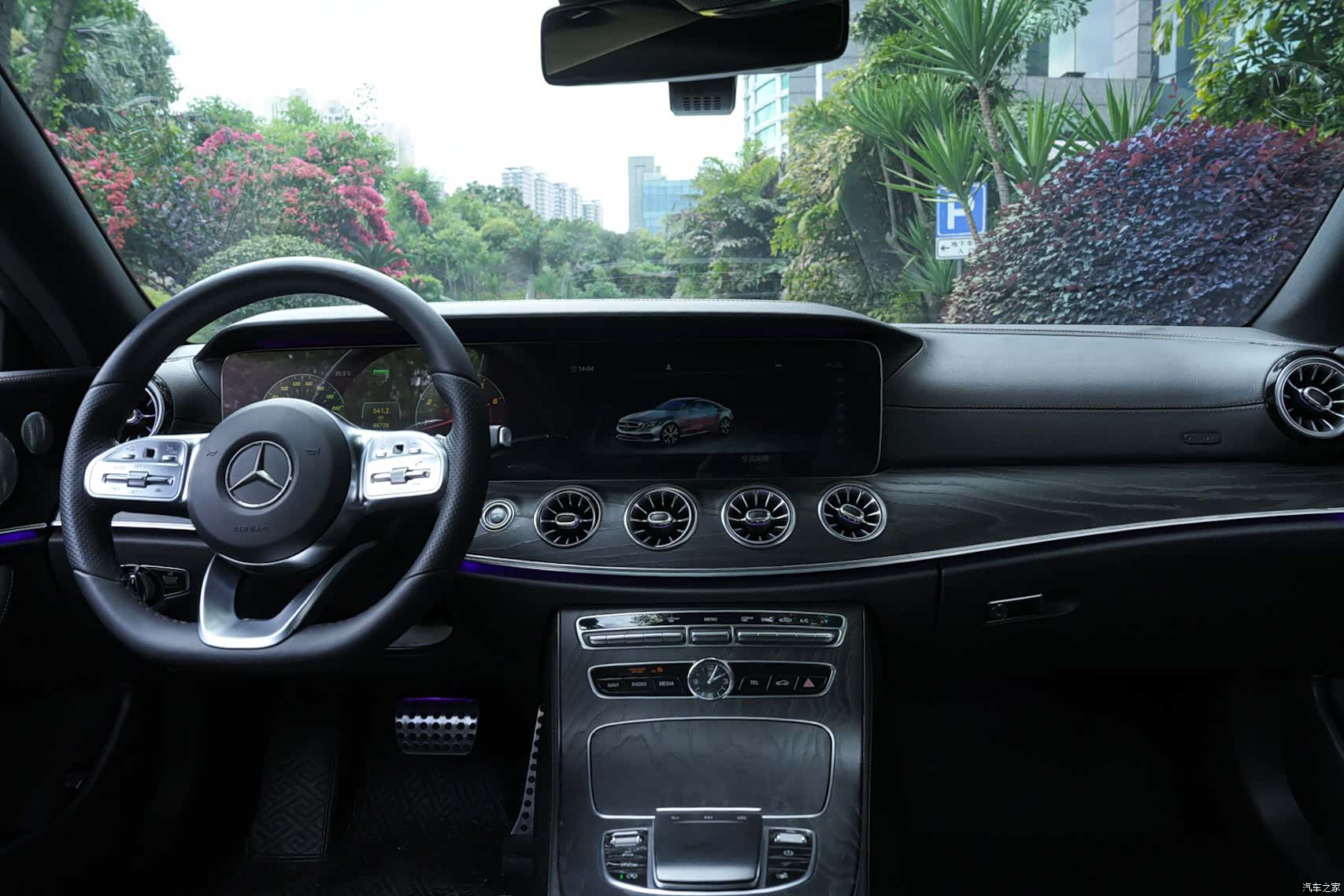 Mercedes-Benz E-Class, 2019 7