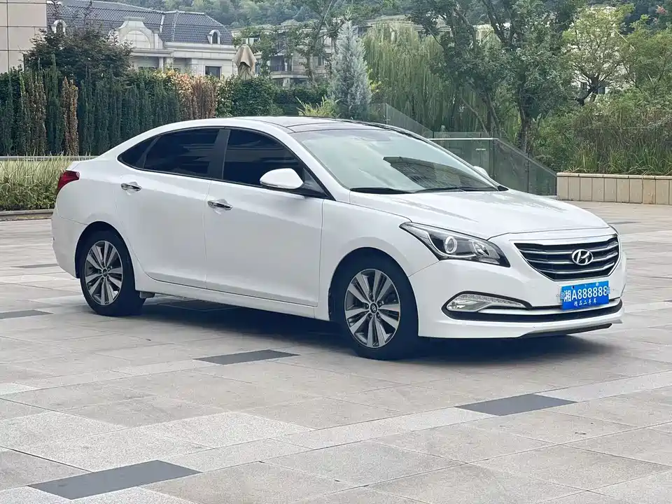 Hyundai Name picture