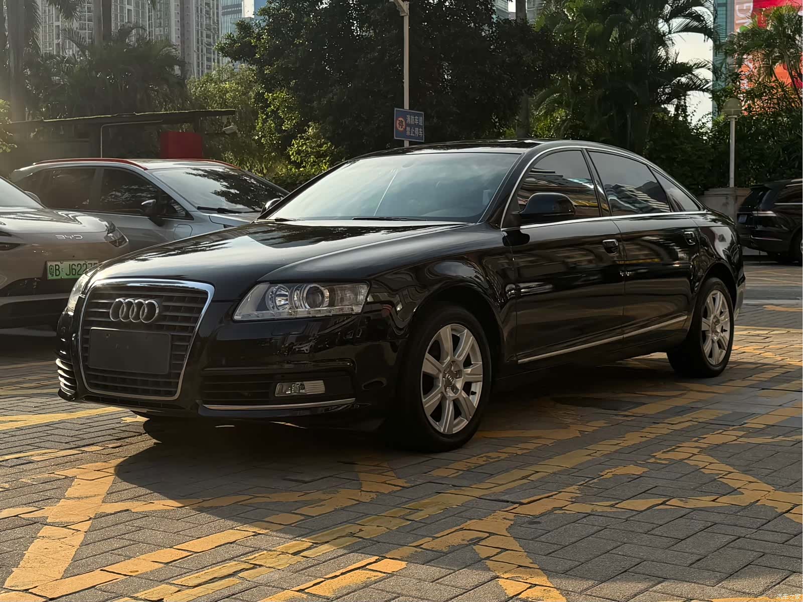 Audi A6L, 2010 3