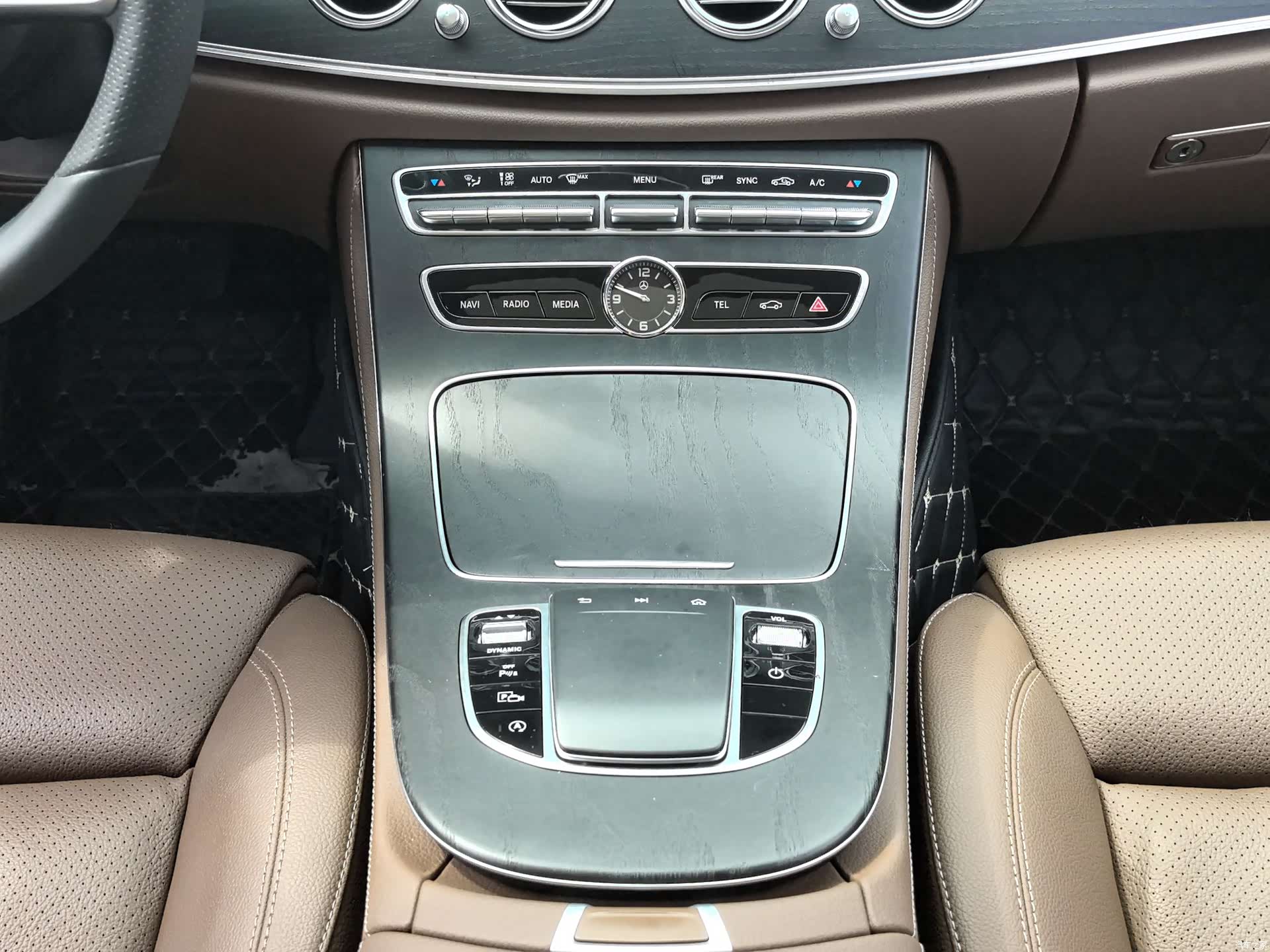 Mercedes-Benz E-Class, 2020 15