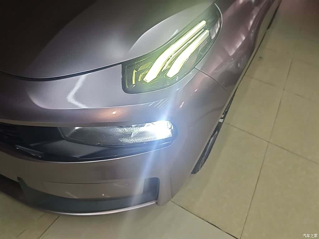 Lynk & Co 01, 2020 24