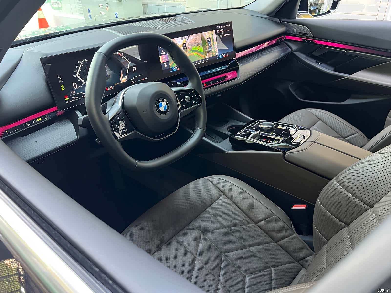 BMW 5 Series, 2024 13