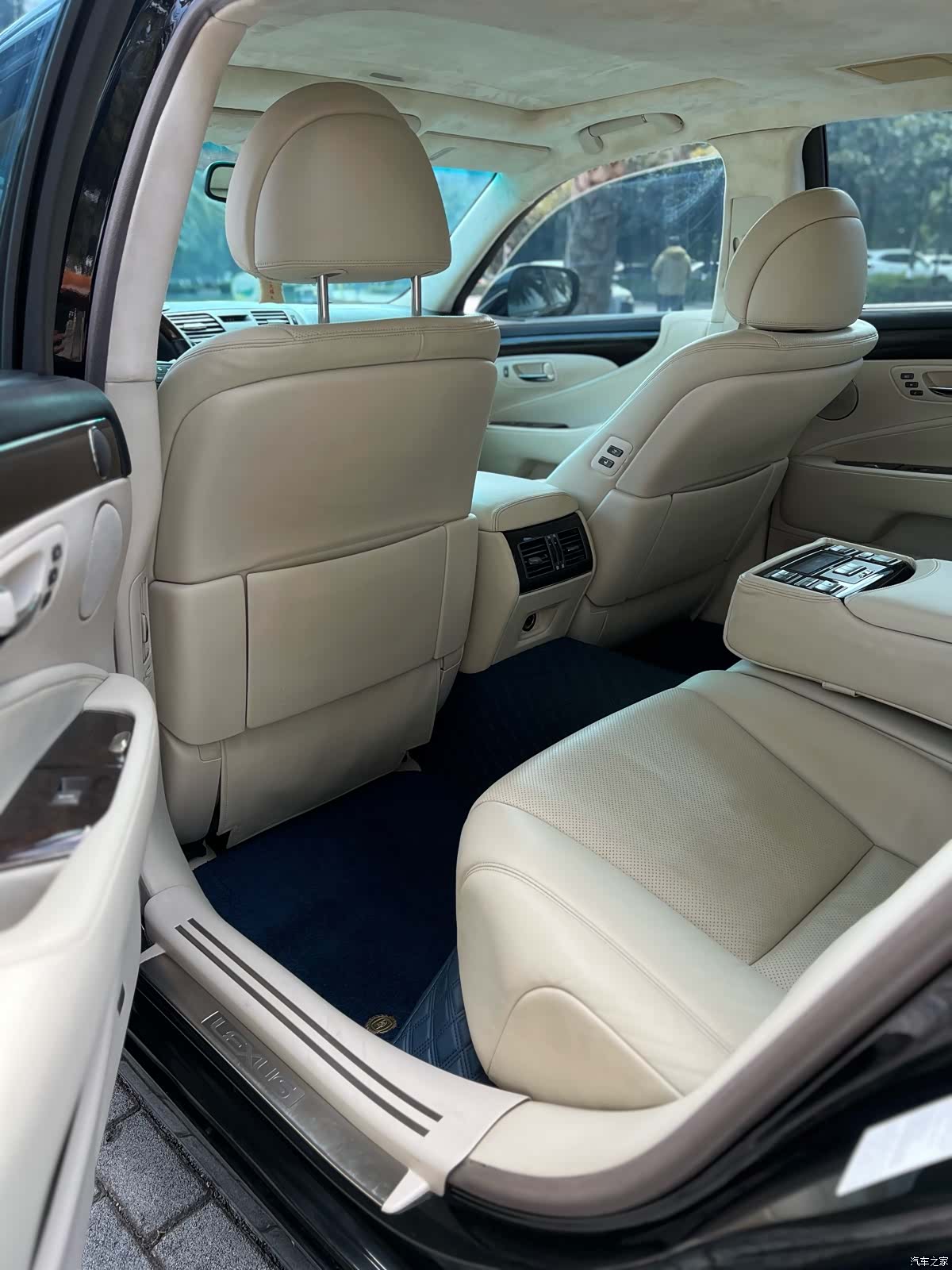 Lexus LS, 2007 13
