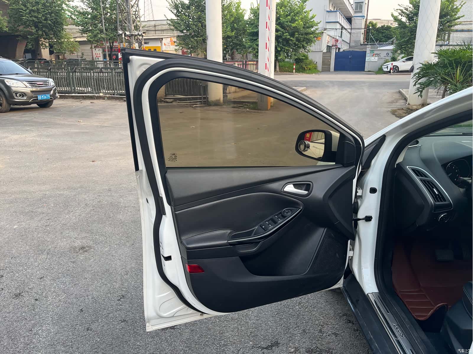 Ford Focus, 2014 10