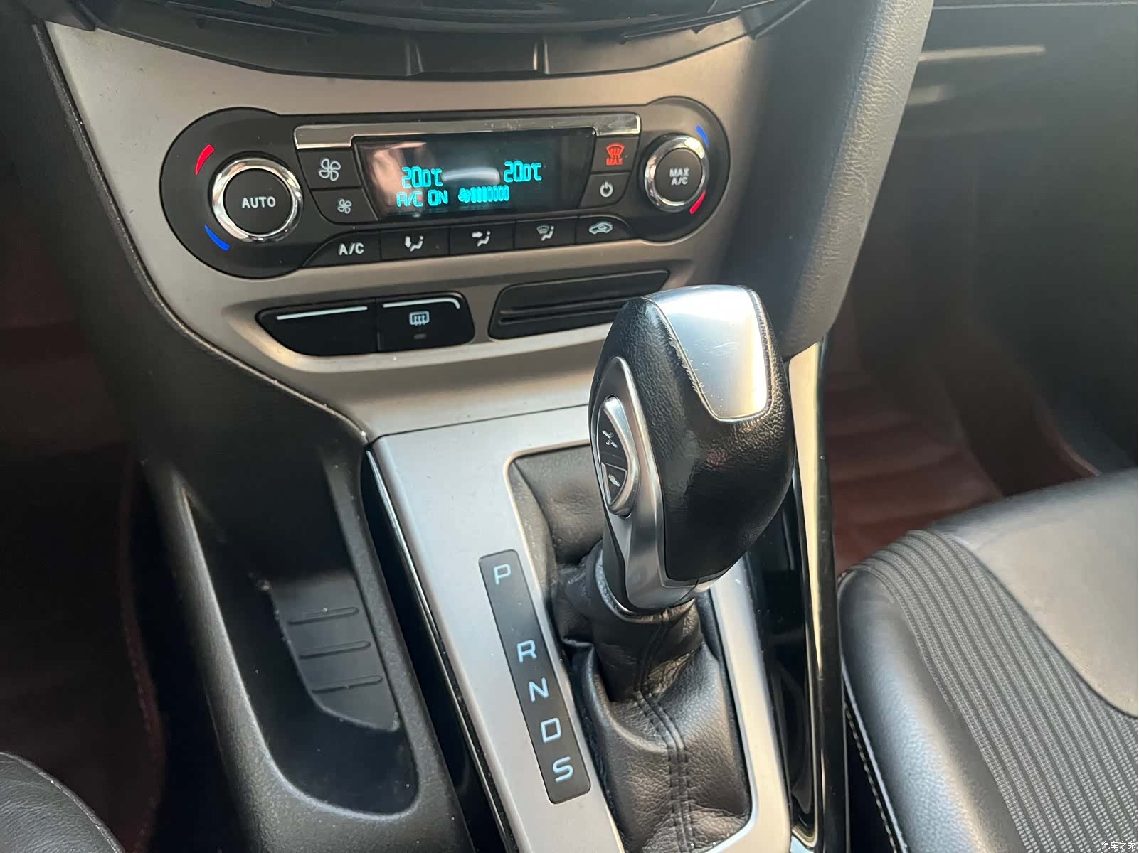Ford Focus, 2014 21