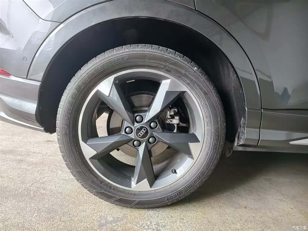 Audi Q3, 2023 11