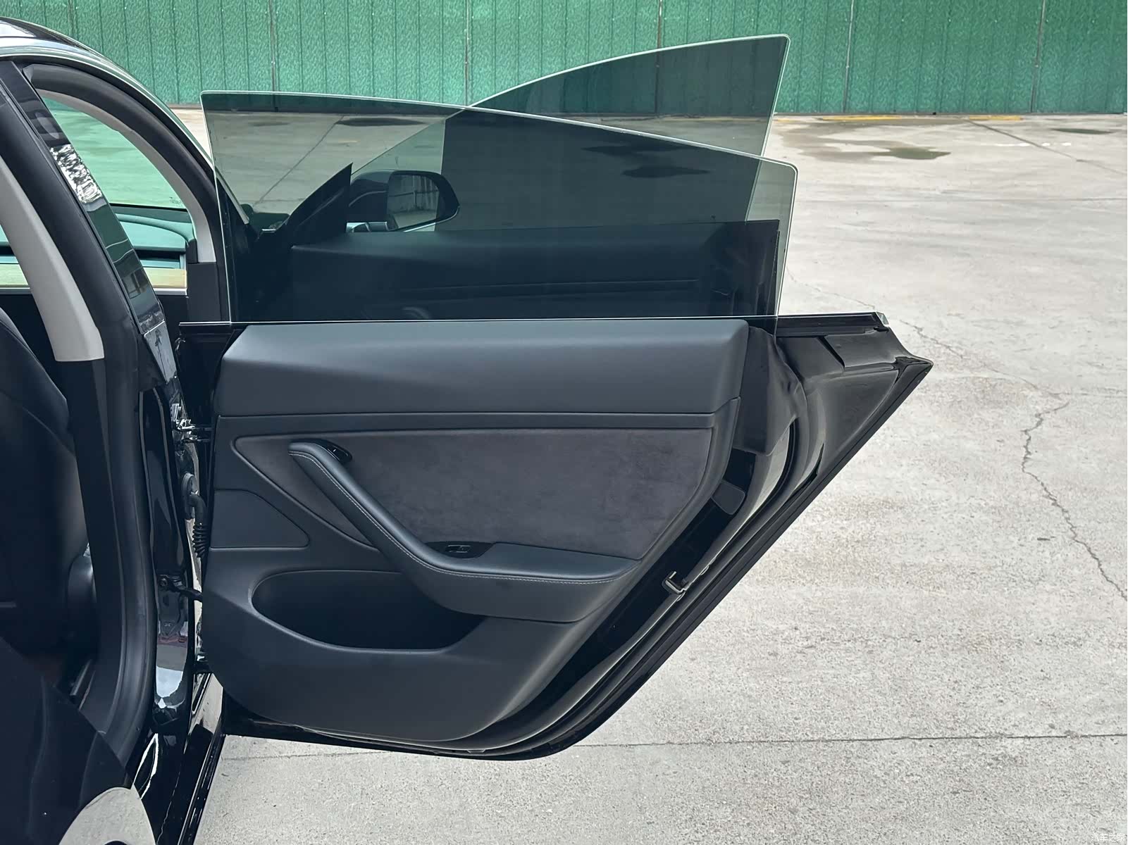 Tesla Model 3, 2021 13