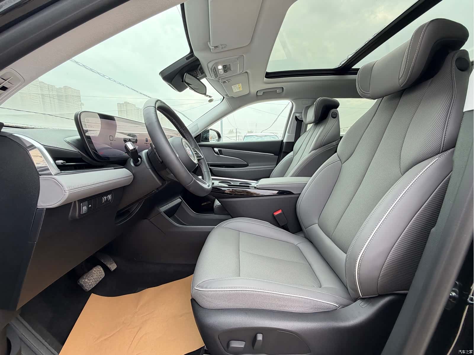 Buick E5, 2025 7