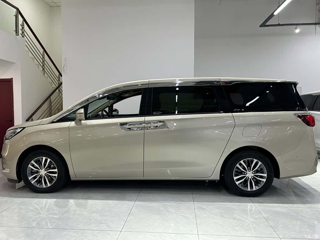Buick GL8, 2021 21