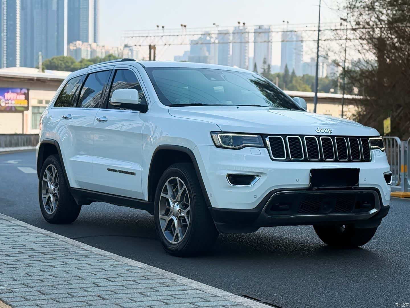 Jeep Grand Cherokee, 2023 3