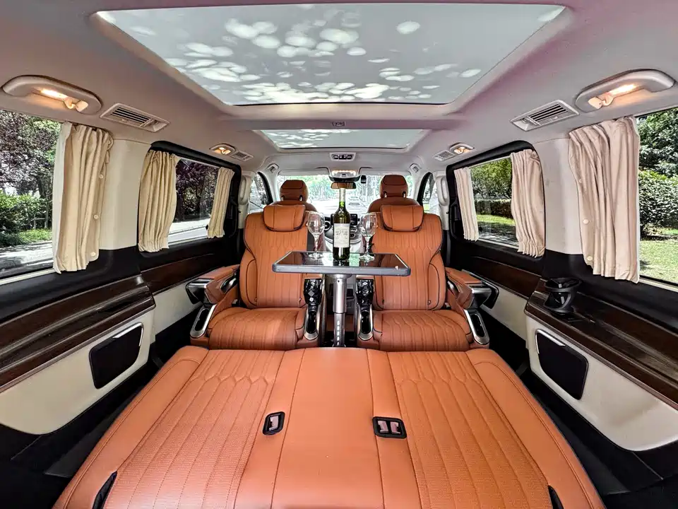 Mercedes-Benz V-class