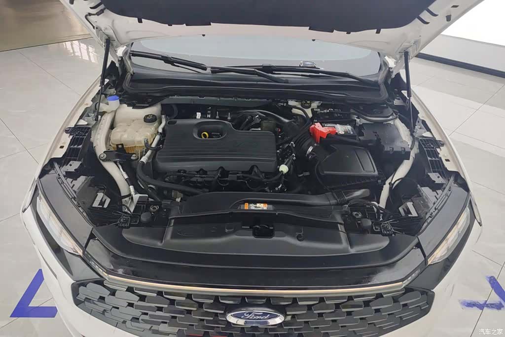 Ford Mondeo, 2023 10