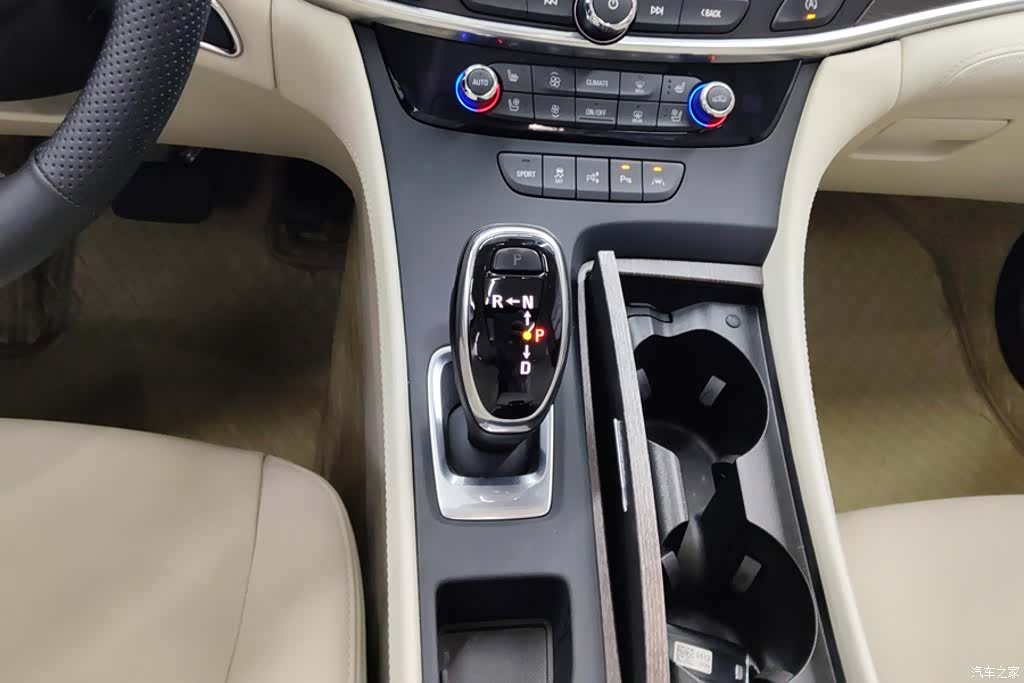 Buick LaCrosse, 2022 16
