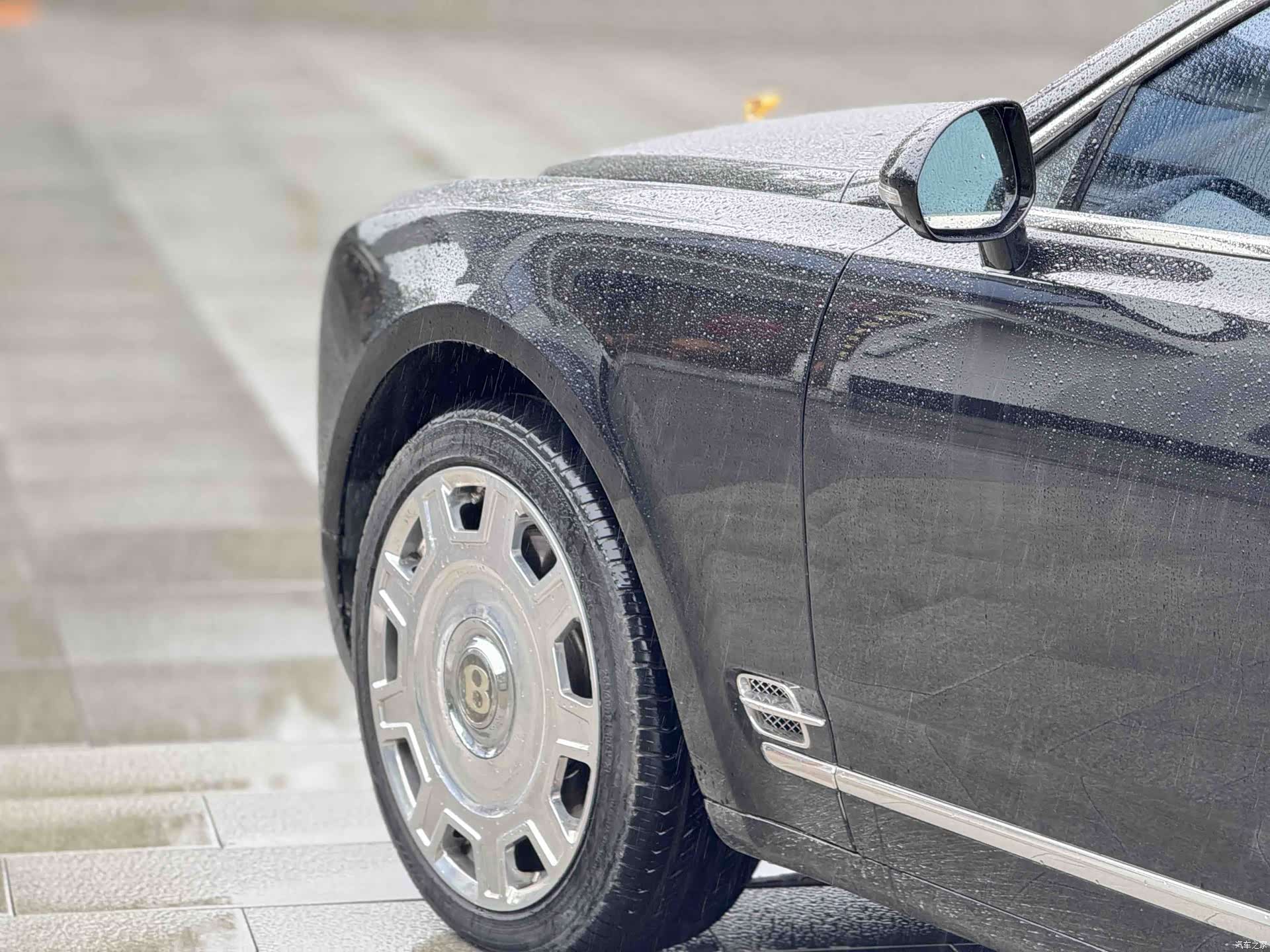 Bentley Mulsanne, 2015 18