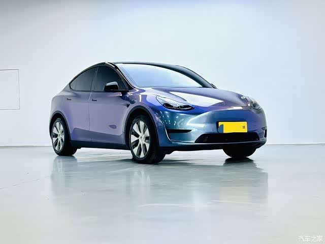 Tesla Model Y, 2023 3