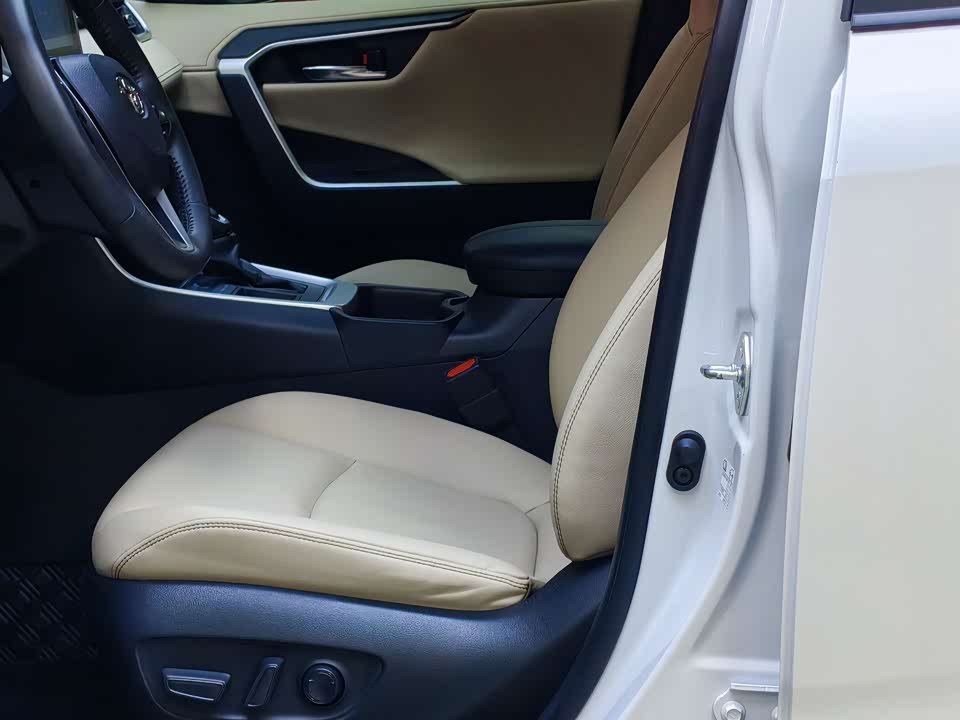 Toyota RAV4 Rongfang