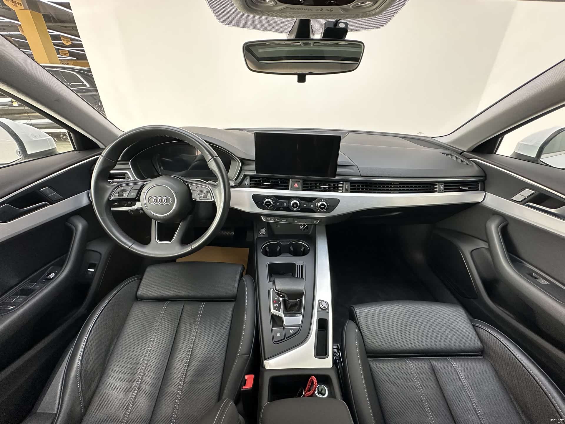 Audi A4L, 2024 все фото