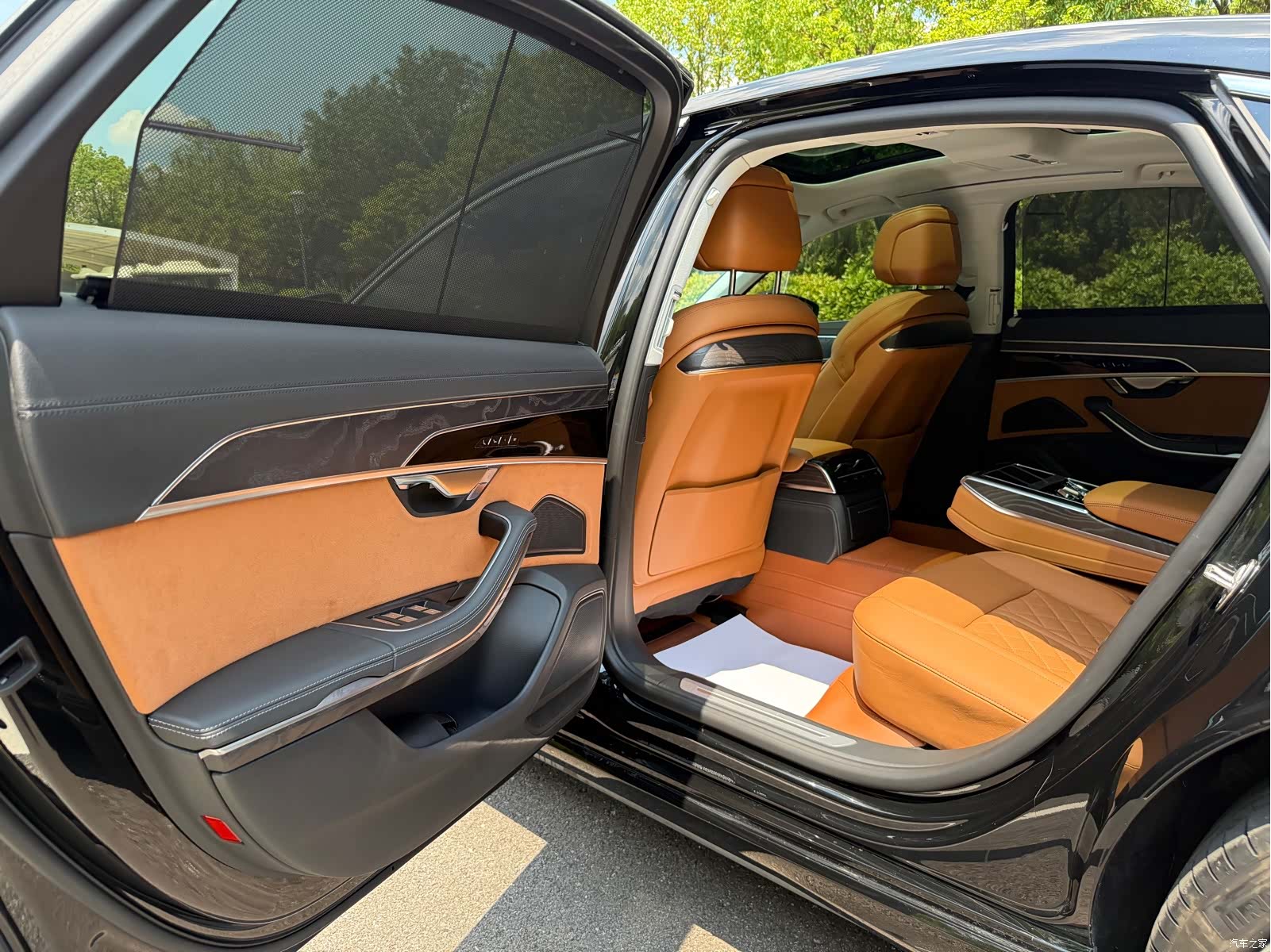 Audi A8L, 2023 14
