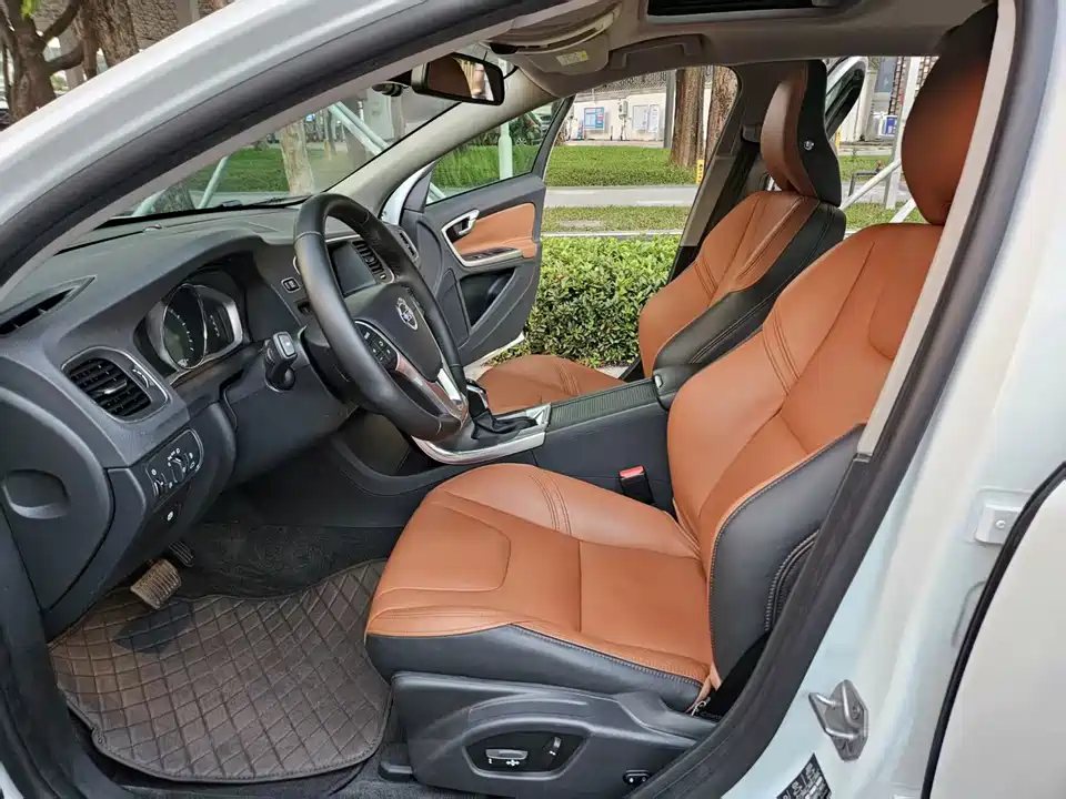 Volvo S60