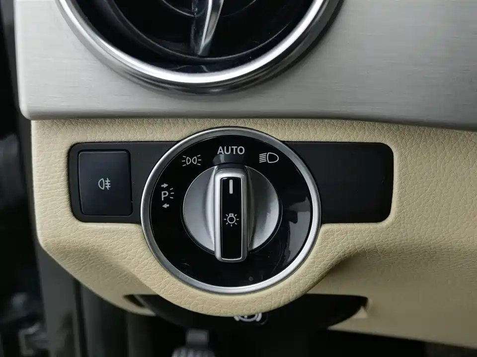 Mercedes-Benz GLK class