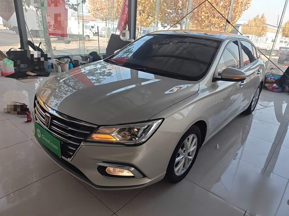 Roewe i5