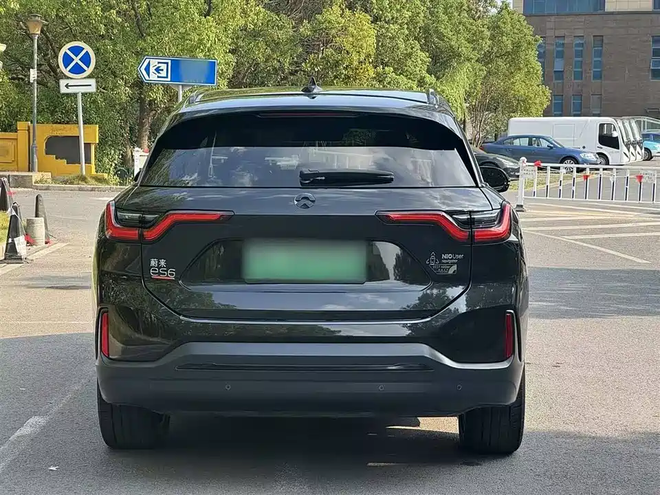 NIO ES6